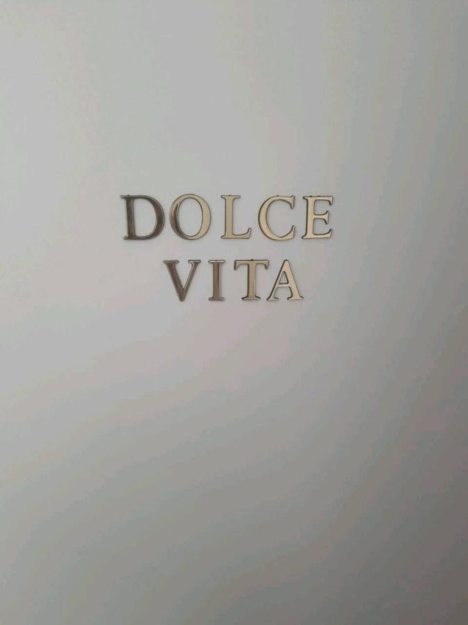 Le Dolce Vita - Centre Historique, Proche Toutes Commodites, Stationnement Aise, Wifi-Netflix Ниор Екстериор снимка